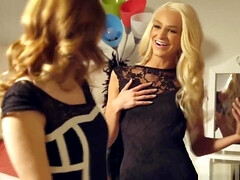 Blond, Pijpbeurt, Hd, Masturbatie, Geschoren, Tiener, Trio, Tieten likken