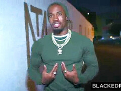 Grote kont, Grote mammen, Blond, Pijpbeurt, Rondborstig, Interraciaal, Moeder die ik wil neuken, Tieten likken