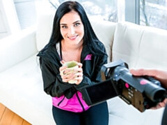 Cul, Sucer une bite, Brunette brune, Branlette thaïlandaise, Hard, Mère que j'aimerais baiser, Claque, Nénés