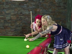 Жопа, Черные, Британки, Европейки, Каблуки, Лесбиянка, Белье, Бритые