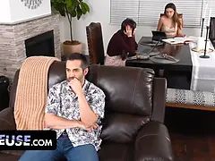 Большие сиськи, Минет, Хд, Милф, Чудовищные размеры, Жесткий секс, Молоденькие, Втроем