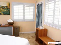 Aziatisch, Pijpbeurt, Sperma in mond, Sperma shot, Likken, Masseren, Olie, Kut duiken