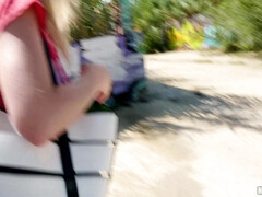 Cul, Sucer une bite, Européenne, Hongroise, Seins naturels, De plein air, Petite femme, Public