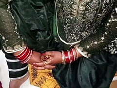 Asiatique, Grosse bite, Gros seins, En levrette, Maman, Orgasme, Rugueux, Suçant