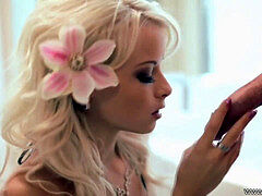 Sucer une bite, Homme nu et filles habillées, Tir de sperme, Mère que j'aimerais baiser