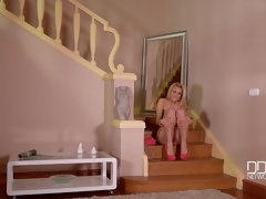 Анальный секс, Блондинки, Колледж, Пальцем, Белье, Натуральные сиськи, Сербки, Бритые