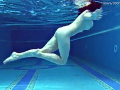 Europees, Buiten, Openbaar, Russisch, Tiener, Tieten likken, Onderwater