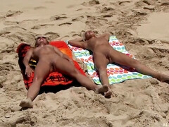 Cul, Nana, Plage, Gros cul, Gros seins, Dingue, Nue à poil, Adolescente