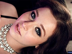 Grosser arsch, Blasen, Hundestellung, Kleid, Handjob, Milf, Natürlichen titten, Rasiert