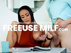 Chambre à dormir, Gros seins, Blonde, Sucer une bite, Faciale, Hd, Embrassement, Fille latino