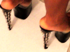 Solo masturbation and the foot fetish