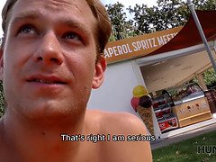 Cuck for cash permits rich stranger to assfuck his GF in park