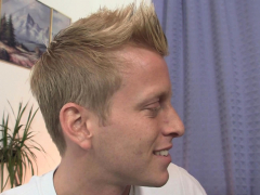 Foxy-haired girl spreads legs for neighbour