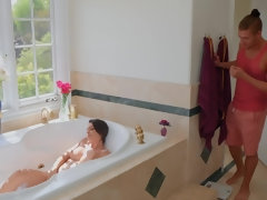 Красотки, Минет, Грудастые, На кухне, Латиноамериканки, Натуральные сиськи, Наездница, Влажная