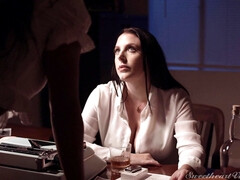 Noire, Plantureuse, Pieds, Fétiche, Lesbienne, Massage, Seins naturels, Bureau