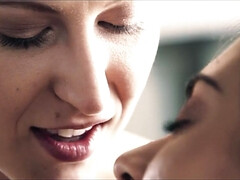 Gros seins, Brunette brune, Plantureuse, Érotique, Lesbienne, Seins naturels, Nénés