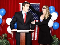 Grote kont, Grote lul, Grote mammen, Blond, Hondjeshouding, Moeder die ik wil neuken, Kantoor, Tieten likken