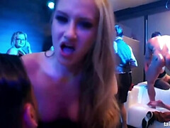 Morena, Cfnm, Muñeca, Penetracion con dedos, Hd, Fiesta, Intercambio de parejas, Tatuaje