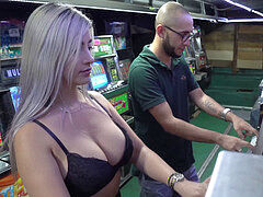 Blasen, Spermaladung, Aufs gesicht abspritzen, Latina