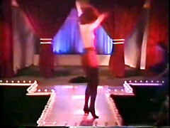 Blond, Classisch, Hakken, Tepels, Ouderwets, Softcore pornografie, Kousen, Tieten likken