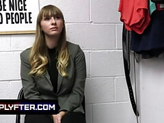 Achterkamer, Grote mammen, Pijpbeurt, Bruinharig, Vingeren, Ondergoed, Strippen, Tiener