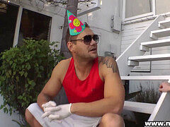 Gros cul, Grosse bite, Sucer une bite, Brunette brune, Célébrité, Fille latino, Fête, Petite femme