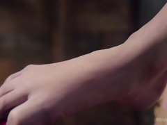 Kont, Bondage discipline sadomasochisme, Gebondenheid, Gezichtzitten, Voeten, Dominante vrouw, Lesbisch, Billekoek