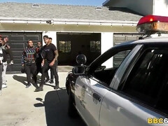 18 jaar, Zwart, Pijpbeurt, Kokhalzen, Groepseks, Interraciaal, Politie, Tiener