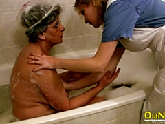 Gros cul, Gros seins, Doigter, Embrassement, Léchez, Lingerie, Masturbation, Rasée