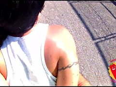 Anal, Gros seins, Sucer une bite, Brunette brune, Hard, Mère que j'aimerais baiser, Solo, Sport