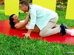 Brunette brune, Mère que j'aimerais baiser, Maman, De plein air, Softcore