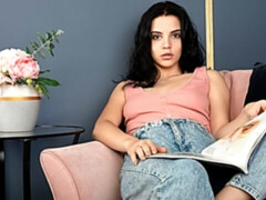 Брюнетки, Смазливые, Пальцем, Мастурбация, Тощие, Тату