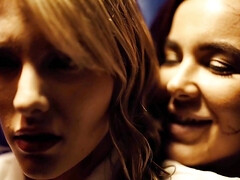 Большая жопа, Блондинки, Лесбиянка, Мастурбация, Натуральные сиськи, Порнозвезда, Сиськи, Униформа