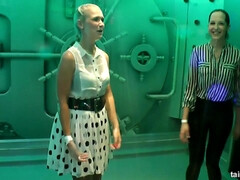 18 летние, Жопа, Ласковые ручки, Секс без цензуры, Лесбиянка, Оргии, Киски, Сиськи