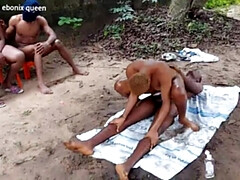 Grosser arsch, Blasen, Schwarz, Handjob, Hardcore, Im freien, Muschi, Ablutschen