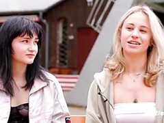 Blond, Vingeren, Duits, Gotisch, Hardcore, Hd, Lesbisch, Tepels