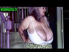 Suzie Q meaty bubble titties