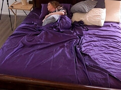 Enthousiasteling, Kont, Grote mammen, Gezin, Huisgemaakt, Rijpe lesbienne, Kut duiken, Stiefmoeder