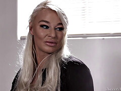 Kont, Slaapkamer, Blond, Spijkerbroeken, Zoenen, Moeder die ik wil neuken, Kut duiken, Tieten likken