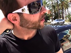 Chica, Español, Chupando