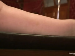 Sadomasoquismo, Amarrada, Hembra, Humillación, Dolor, Esclavo, Nalgadas, Trio