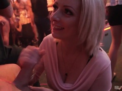 Брюнетки, Семяизвержение, Сперма на лице, Группа, Межрасовый секс, Пирсинг, Реалити, Тату