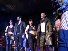 Fesselspiele, Braunhaarige, Domination, Fetisch, Interrassisch, Party, Öffentlich, Realität