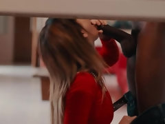 Grosse titten, Schwarz, Blasen, Braunhaarige, Aufs gesicht abspritzen, Hardcore, Interrassisch, Milf