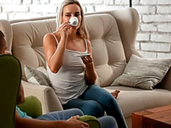 Enthousiasteling, Grote lul, Pijpbeurt, Natuurlijke tieten, Mager, Tiener, Tieten likken