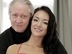 18 летние, Большая жопа, Большой член, Большие сиськи, Минет, Брюнетки, Собачьи, Тощие