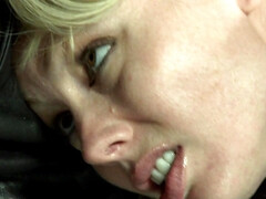 Tussi, Sadomasochismus, Grosse titten, Spermaladung, Hardcore, Nackt, Titten, Spielzeuge