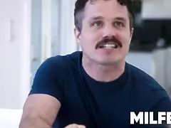 Gros seins, Sucer une bite, En levrette, Hd, Léchez, Mère que j'aimerais baiser, Chatte, Belle mère