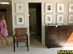 Lesbienne, Léchez, Mature, Mère que j'aimerais baiser, Chatte, Lécher le sphincter, Rasée, Adolescente