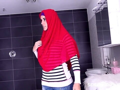 Arabe, Chica, Culo grande, Verga grande, Mamada, Tetona, Garganta profunda, Tetas